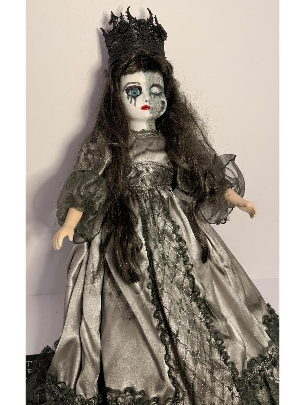 Meet Hel  - OOAK Creepy Doll 16" Hand Painted Horror Haunting Art - Norse - Picture 7 of 8